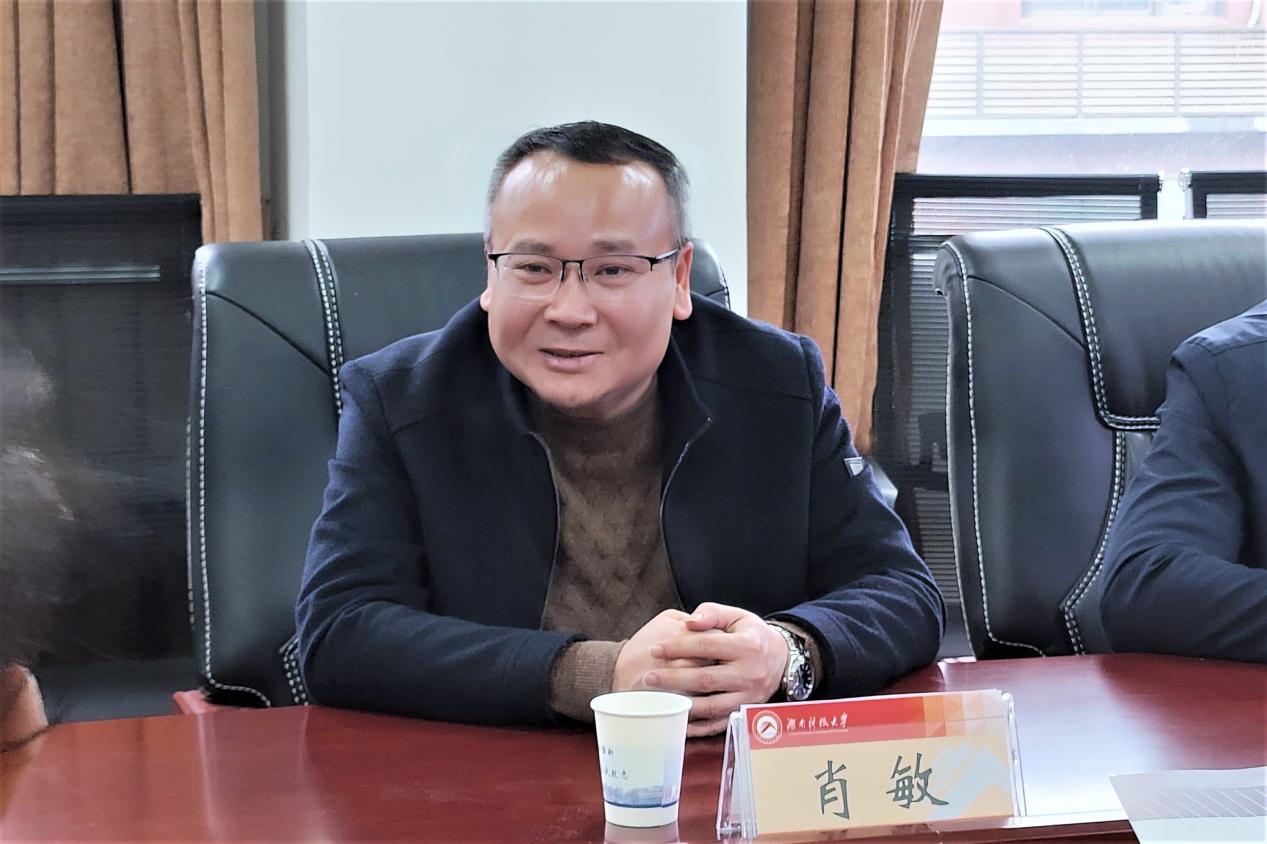 92b2c863cd3f4d47843473fcf21130a9.jpeg 92b2c863cd3f4d47843473fcf21130a9.jpeg