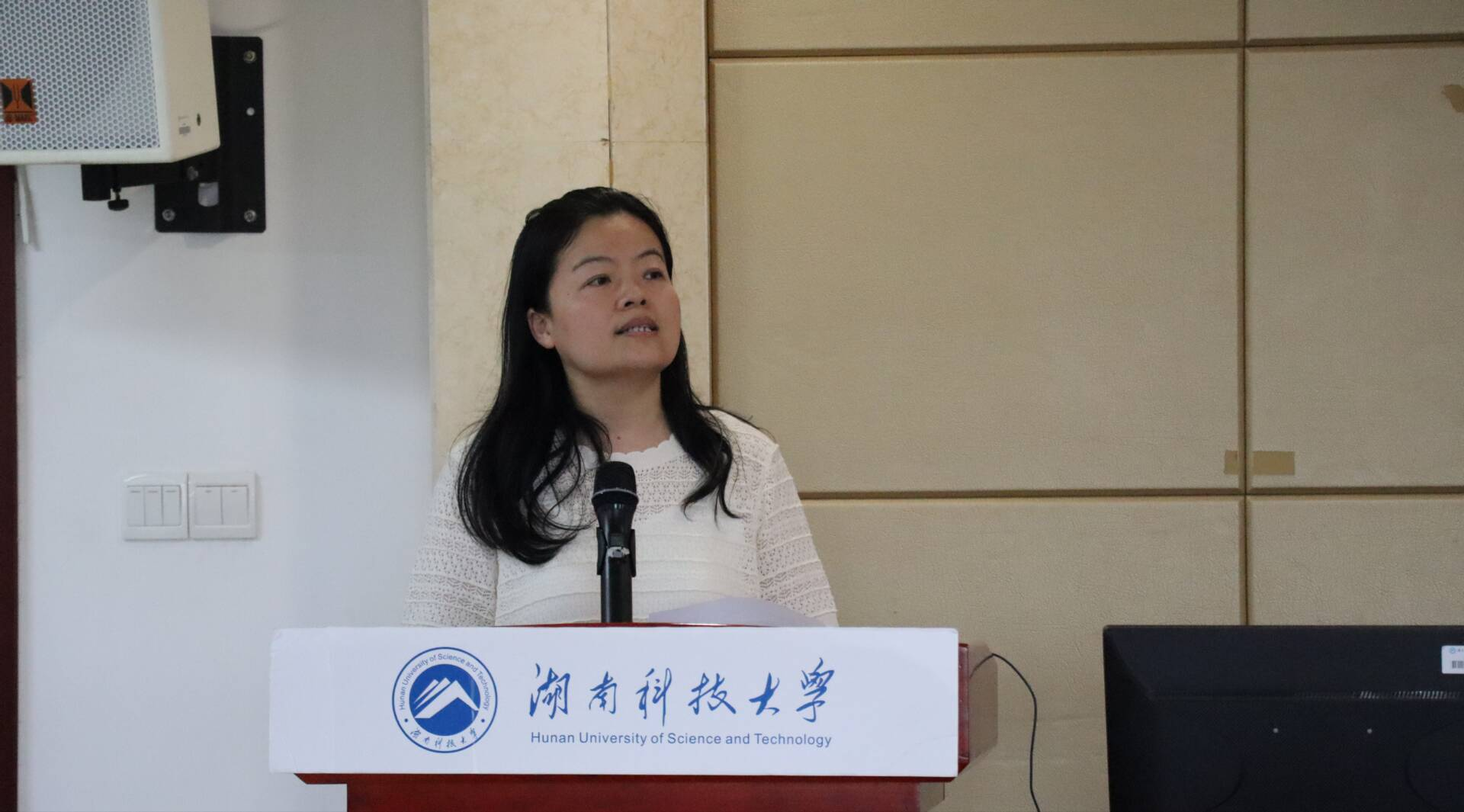 8f07def16b724242a575c339e13e7677.png 8f07def16b724242a575c339e13e7677.png