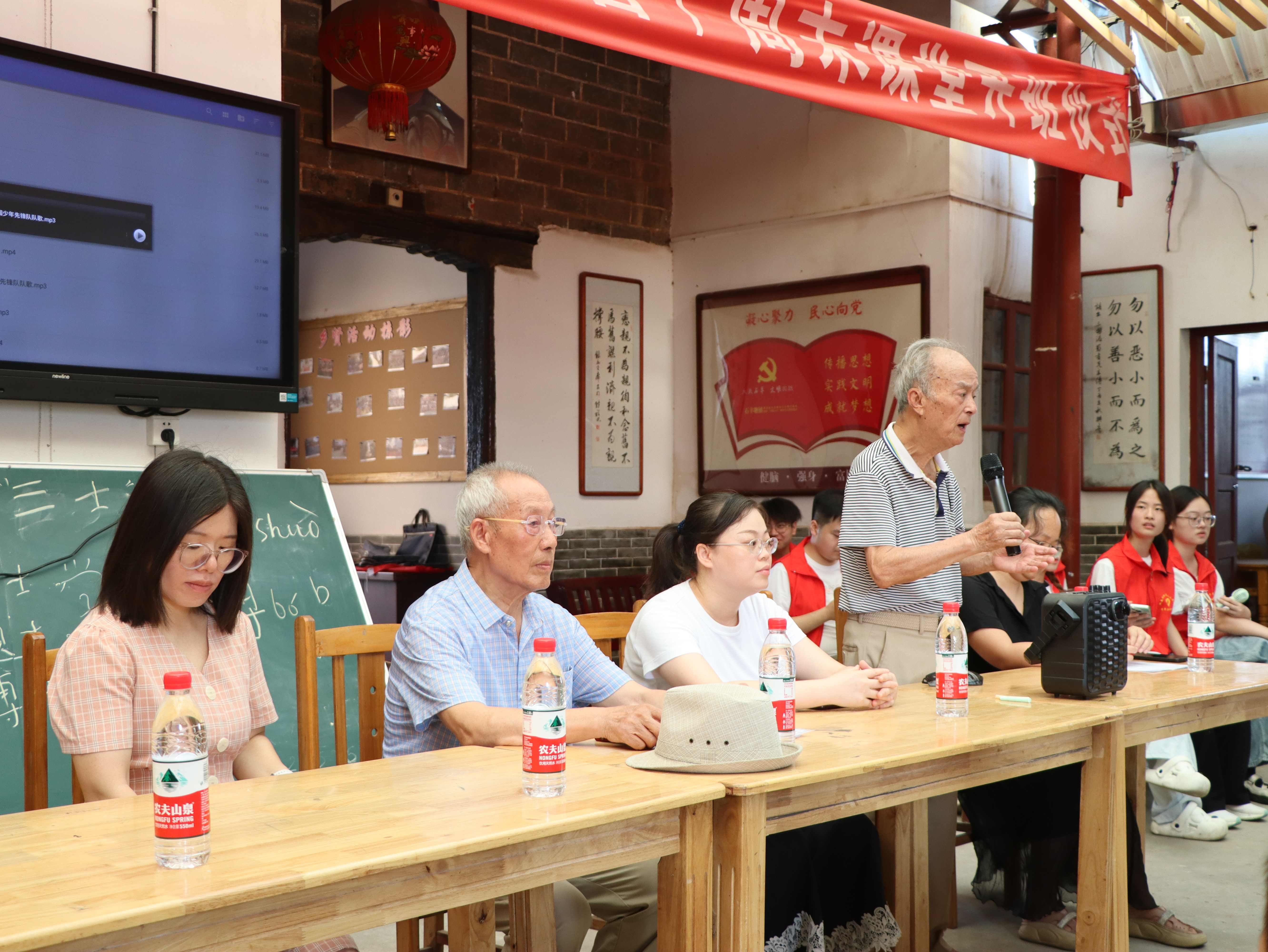 f23084b9fe5540f1b84e128069fd109c.jpg f23084b9fe5540f1b84e128069fd109c.jpg